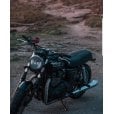 Motone Bonneville Dual Seat - Rattlesnake Tail - Black