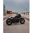 Motone Khan Cobra Seat - Full Diamond - Triumph Bobber