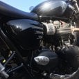 Motone Street Twin - Ribbed Side Panels - Gloss Black