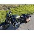 Motone Voyager Rear Rack - for Triumph Bobber/Indian Scout/Harley/BMW R18 - Black